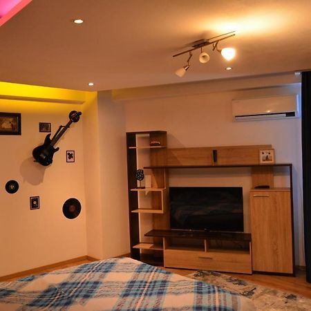 טימישוארה M@D Music Apartment מראה חיצוני תמונה