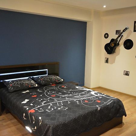 טימישוארה M@D Music Apartment מראה חיצוני תמונה