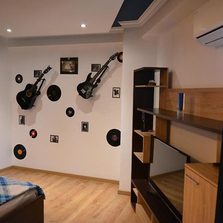טימישוארה M@D Music Apartment מראה חיצוני תמונה